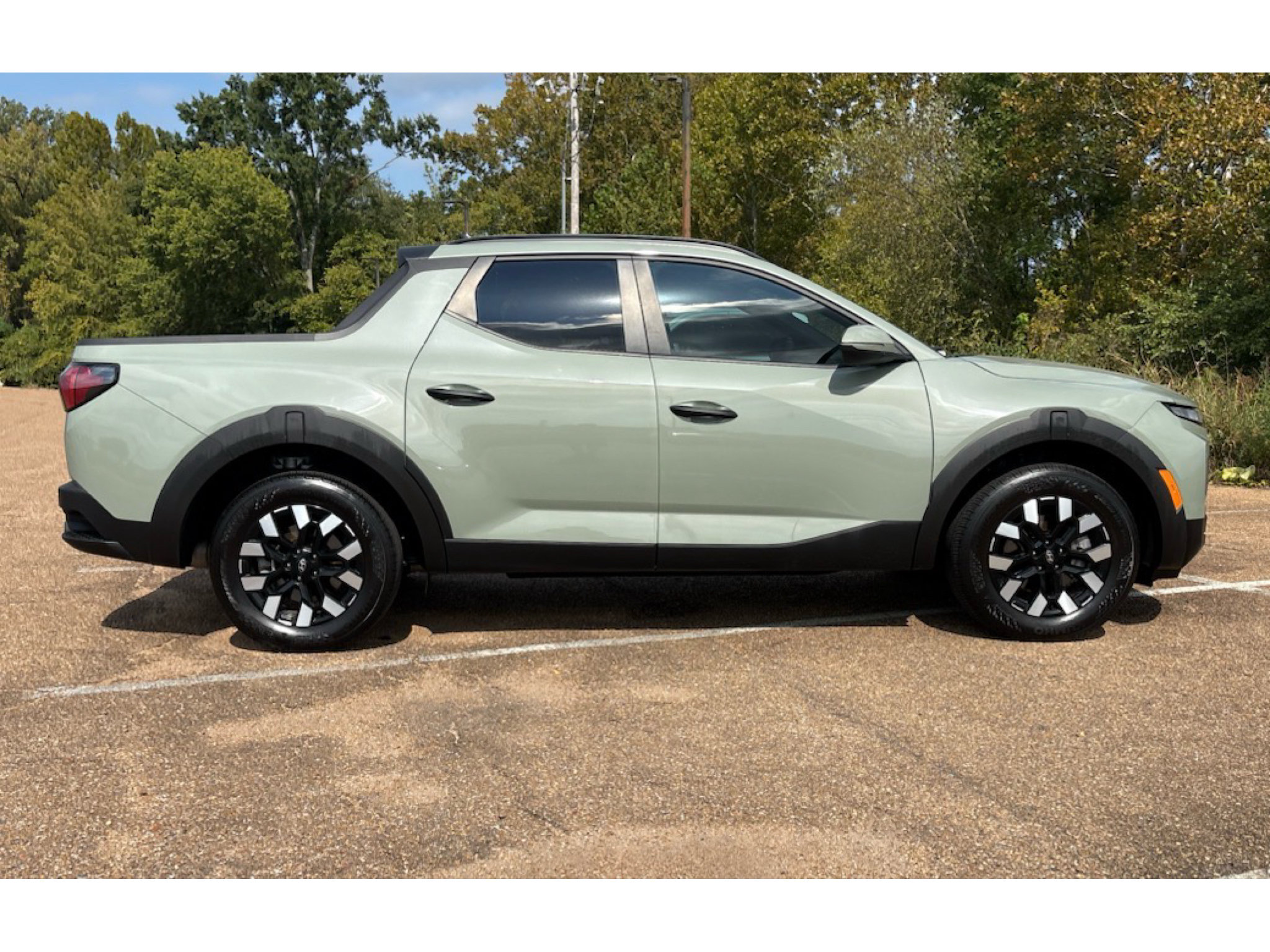 Certified 2026 Hyundai Santa Cruz SEL FWD image 3