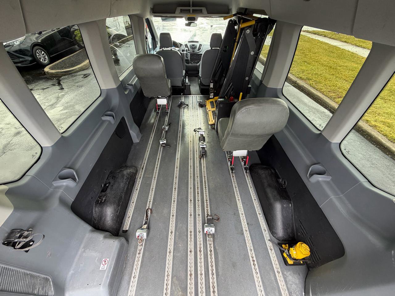 Used 2015 Ford Transit 350 XL RWD image 2