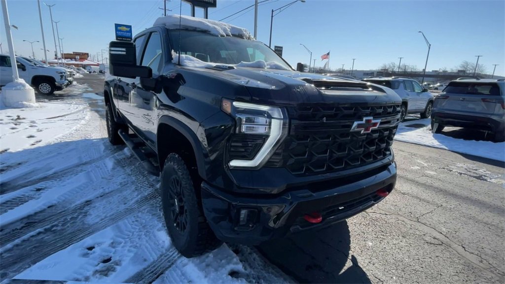 New 2026 Chevrolet Silverado 2500 ZR2 image 4