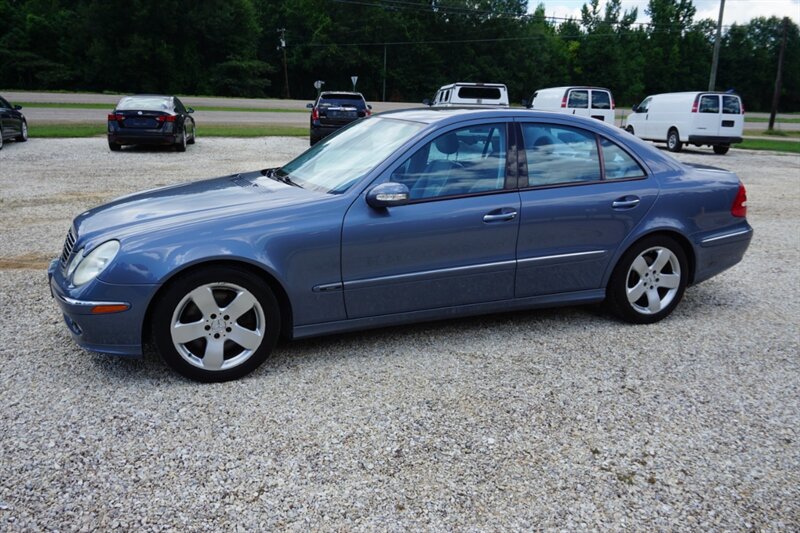 Used 2004 Mercedes-Benz E 500 4MATIC Sedan image 7