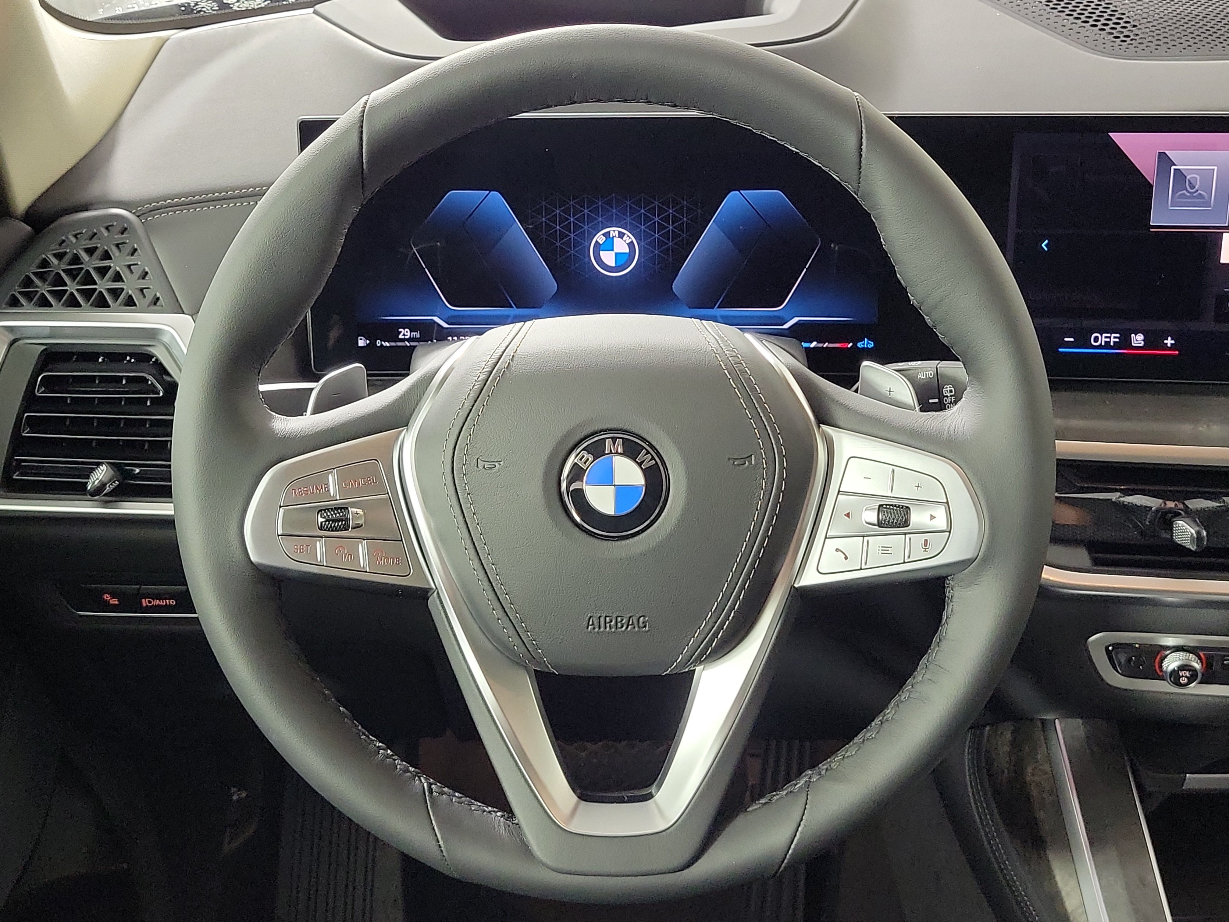 Certified 2026 BMW X7 xDrive40i w/ Climate Comfort Package AWD/4WD image 12