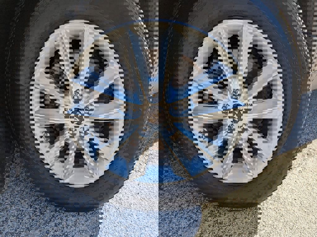 Used 2020 Kia Sorento LX image 29