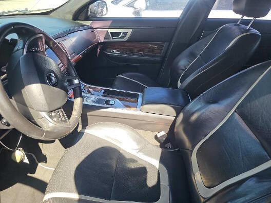 Used 2015 Jaguar XF Portfolio AWD/4WD image 18