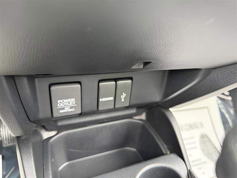 Used 2015 Honda Fit EX image 37