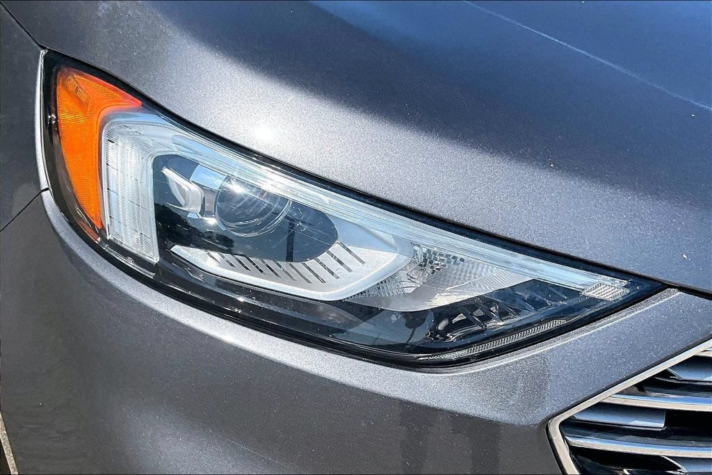 Used 2021 Ford Edge Titanium w/ Cargo Accessory Package FWD image 29