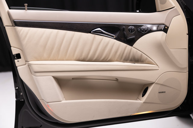 Used 2006 Mercedes-Benz E 350 Sedan image 40