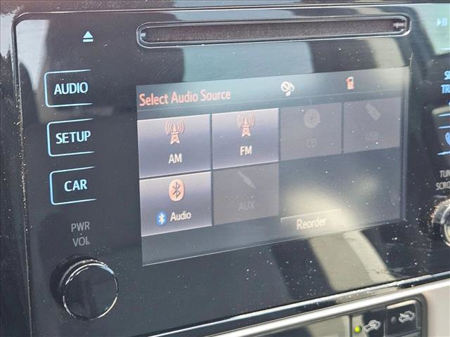 Used 2017 Toyota Corolla LE w/ Carpet Mat Package (TMS) FWD image 11