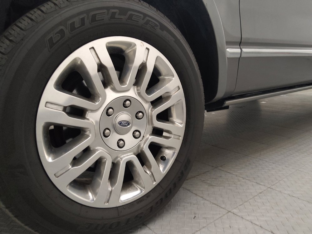 Used 2014 Ford F150 Platinum RWD image 31