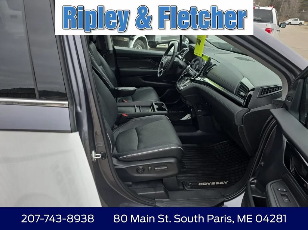 Used 2022 Honda Odyssey Elite image 14
