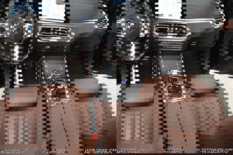 Used 2021 BMW X5 M50i w/ Executive Package image 17