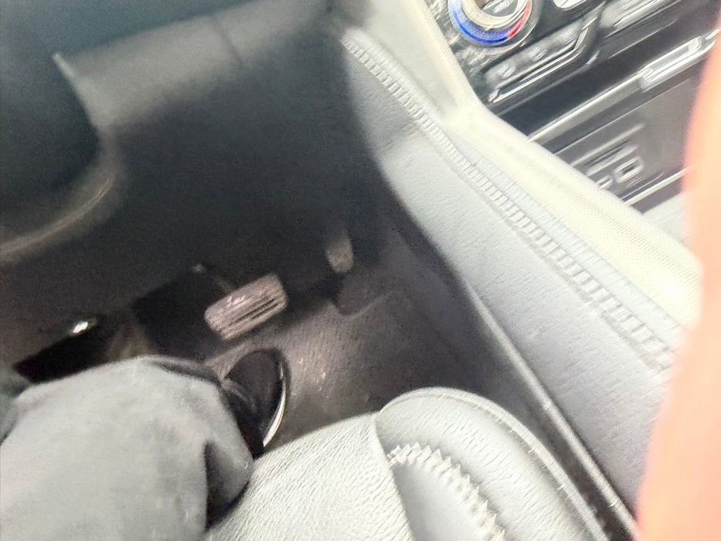 Used 2021 GMC Yukon Denali w/ Denali Ultimate Package image 18