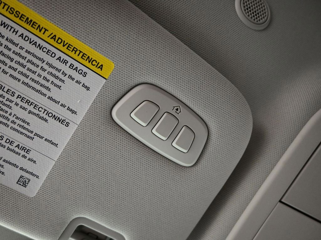 Used 2025 Ford Explorer Active w/ Active Comfort Package image 31