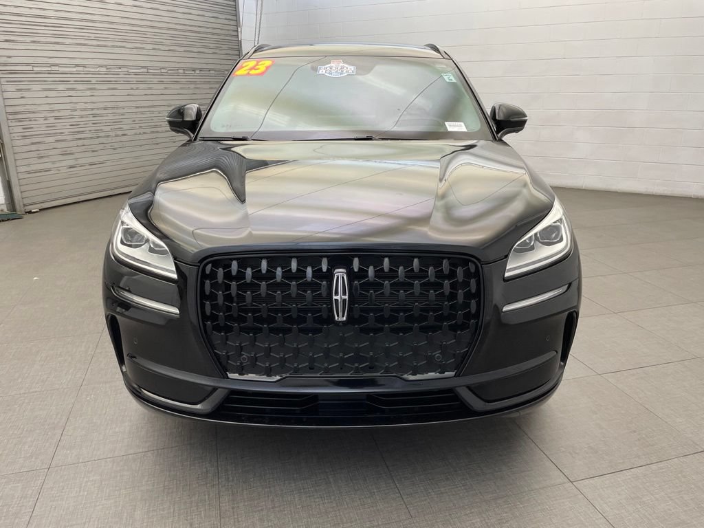 Used 2023 Lincoln Corsair Reserve w/ Equipment Group 202A AWD/4WD image 4
