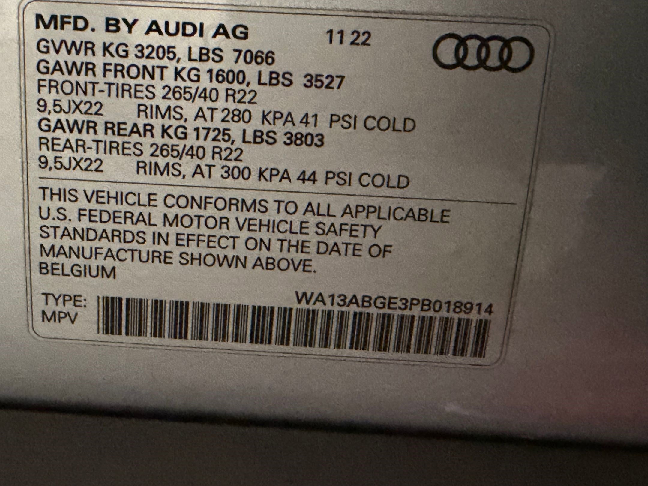 Used 2023 Audi e-tron Prestige w/ Prestige Package AWD/4WD image 19