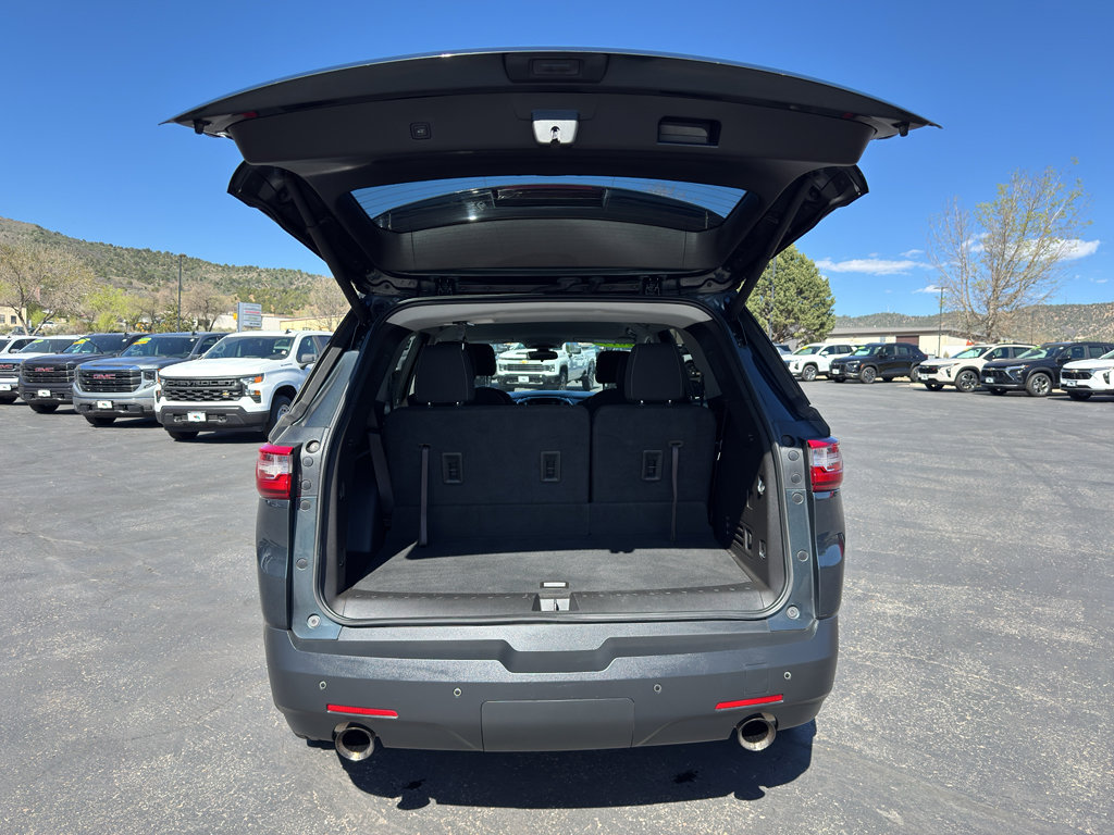 Used 2019 Chevrolet Traverse LT image 11