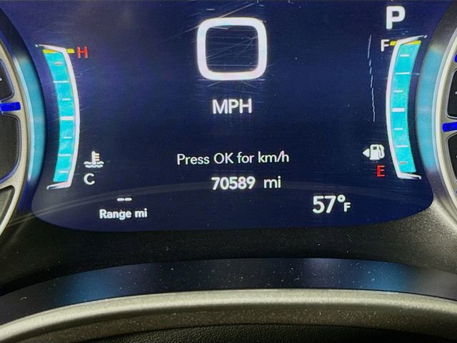 Used 2023 Chrysler Pacifica Touring-L image 12