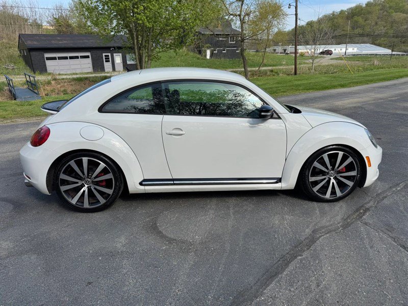 Used 2012 Volkswagen Beetle 2.0T FWD image 8