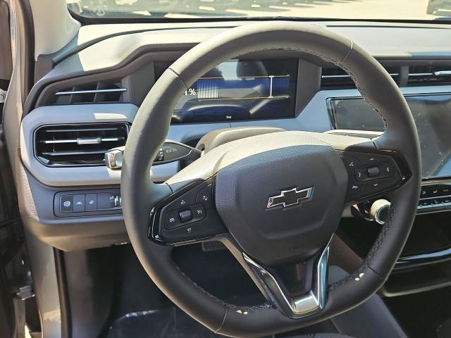 New 2027 Chevrolet Bolt LT w/ Comfort Package FWD image 11