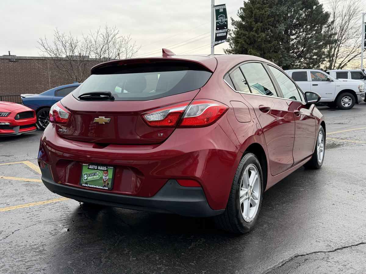 Used 2017 Chevrolet Cruze LT image 9