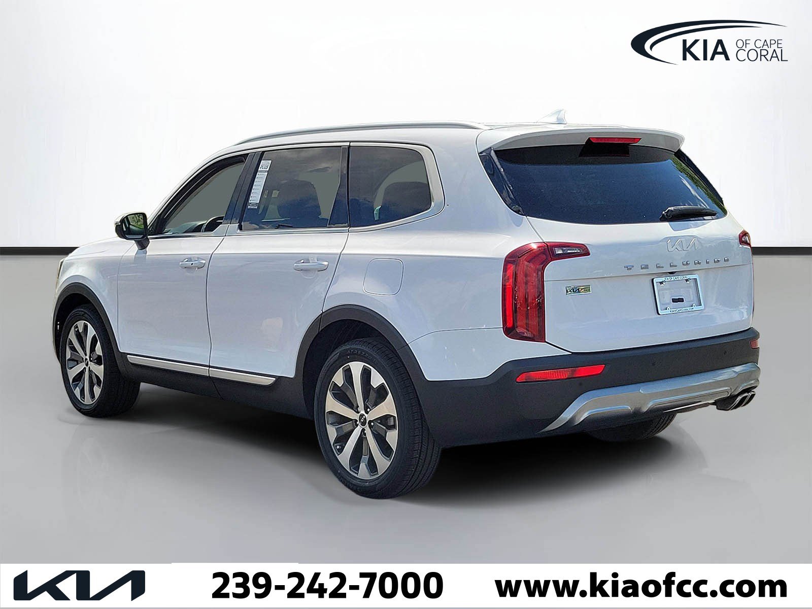 Used 2022 Kia Telluride S image 4