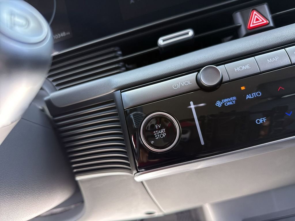 Used 2025 Hyundai Ioniq 5 SEL image 18