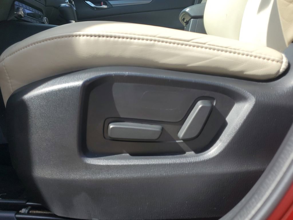 Used 2019 MAZDA CX-5 Touring image 18