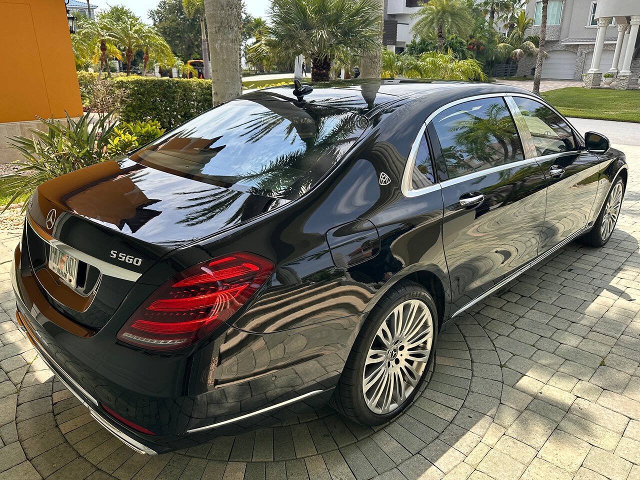 Used 2018 Mercedes-Benz Maybach S 560 4MATIC image 32
