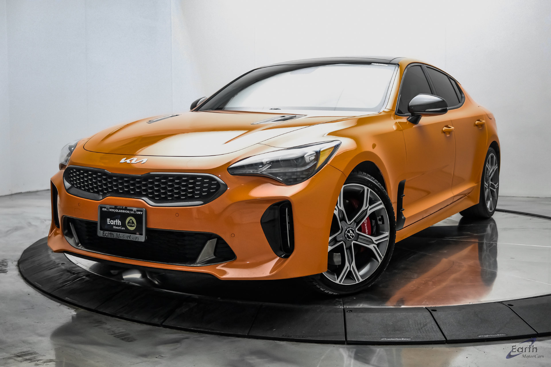 Used 2019 Kia Stinger GTS RWD image 6