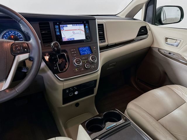 Used 2017 Toyota Sienna XLE w/ XLE Navigation Package image 26