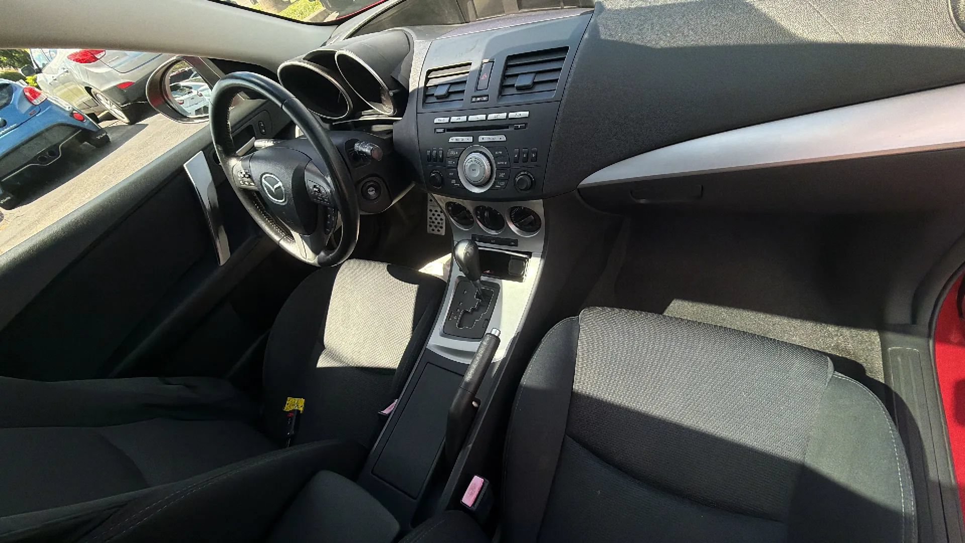 Used 2011 MAZDA MAZDA3 s Sport FWD image 18