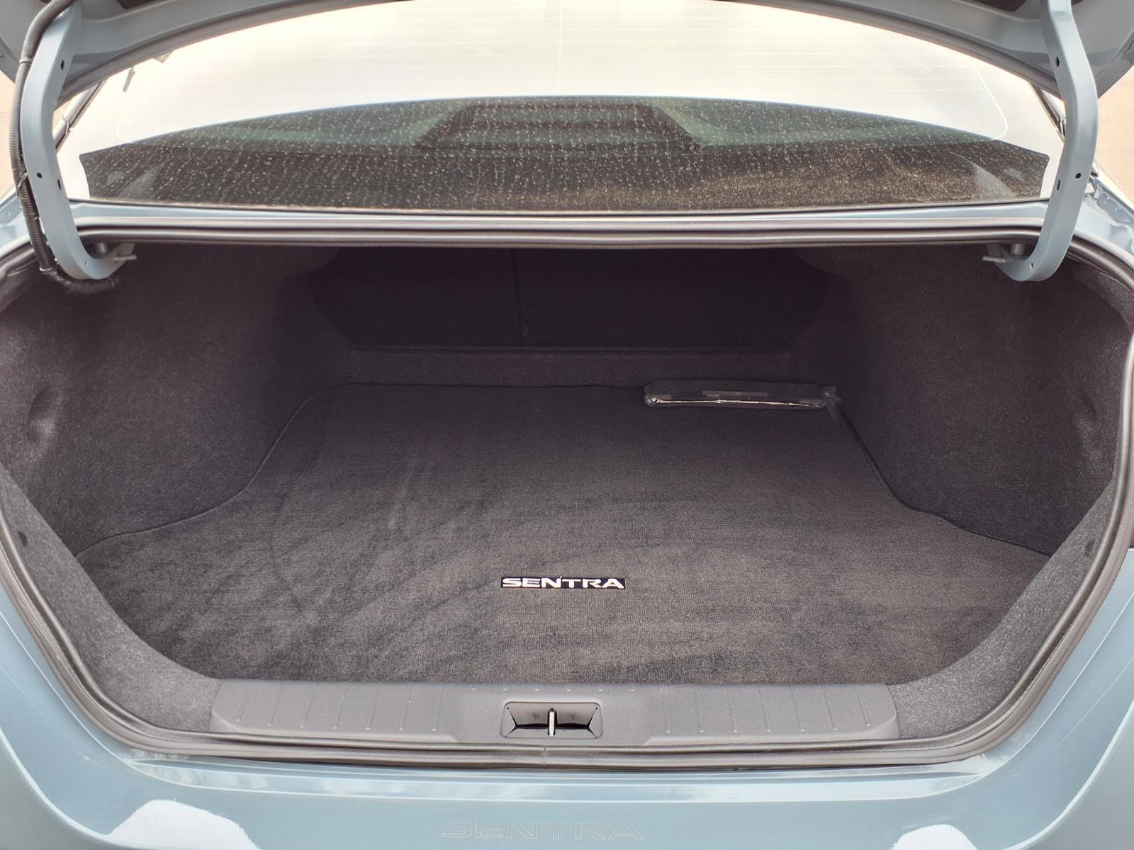 Certified 2025 Nissan Sentra SR w/ SR Premium Package image 25