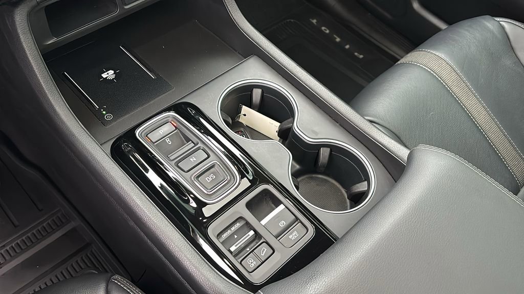 Certified 2023 Honda Pilot Touring image 21