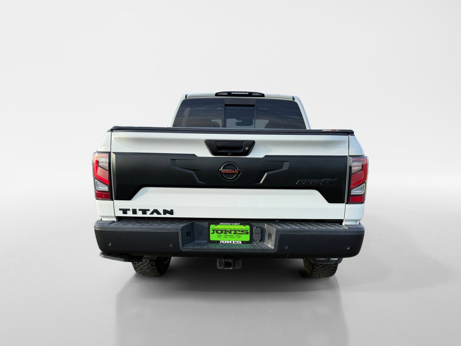 Used 2021 Nissan Titan PRO-4X w/ Pro-4x Convenience Package AWD/4WD image 5