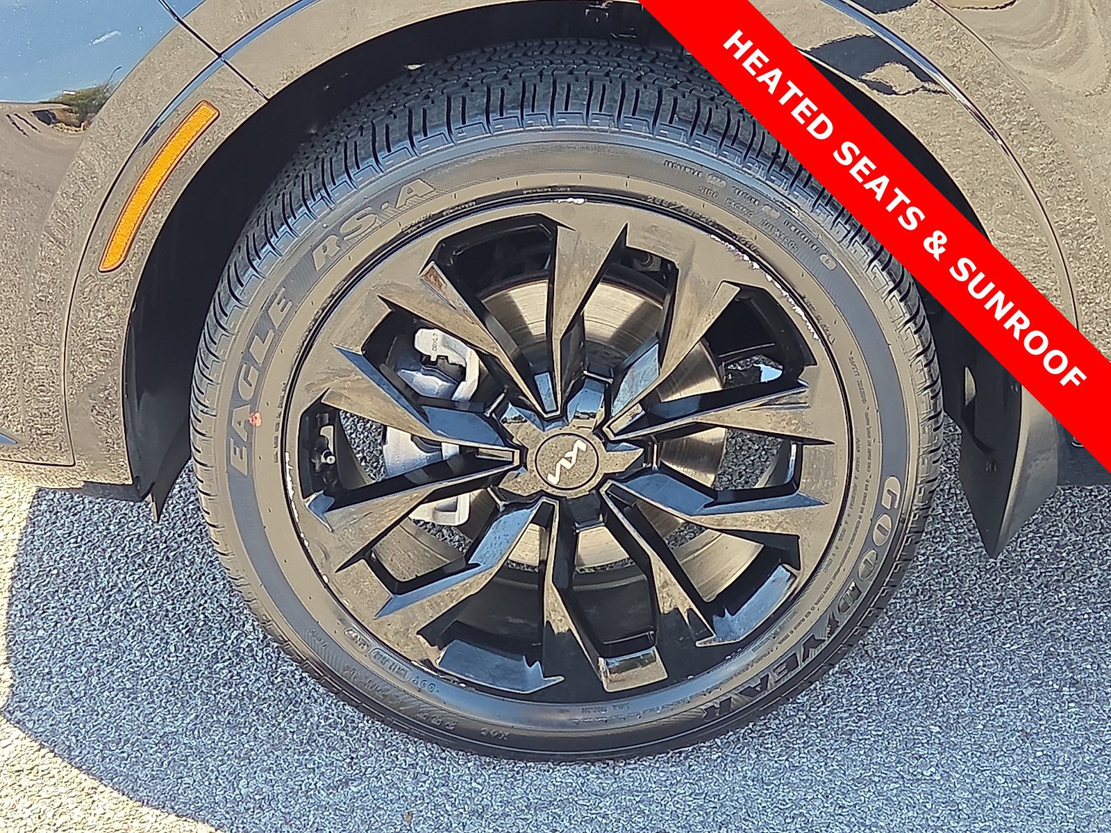 Used 2023 Kia Sorento SX AWD/4WD image 7