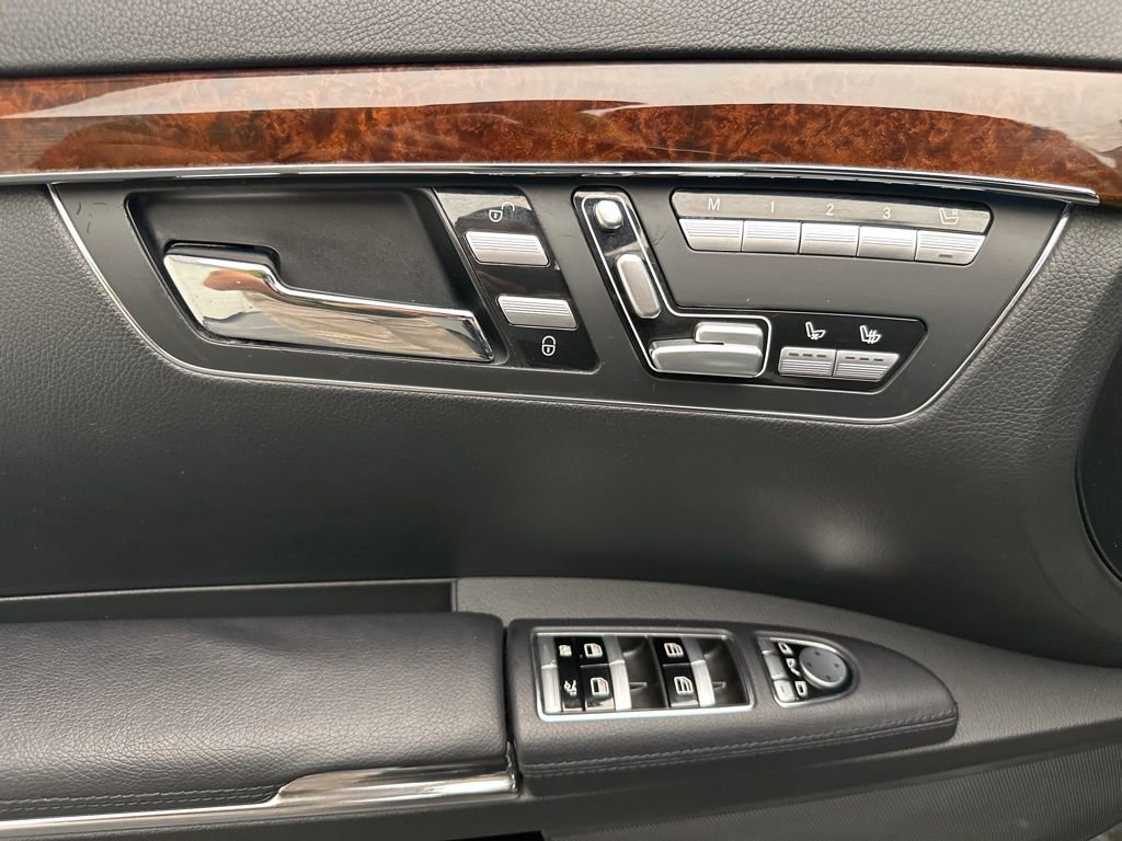 Used 2013 Mercedes-Benz S 550 4MATIC image 24