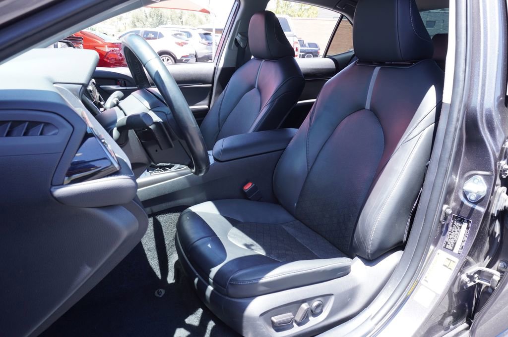 Used 2022 Toyota Camry XSE w/ Carpet Mat Package (TMS) FWD image 13
