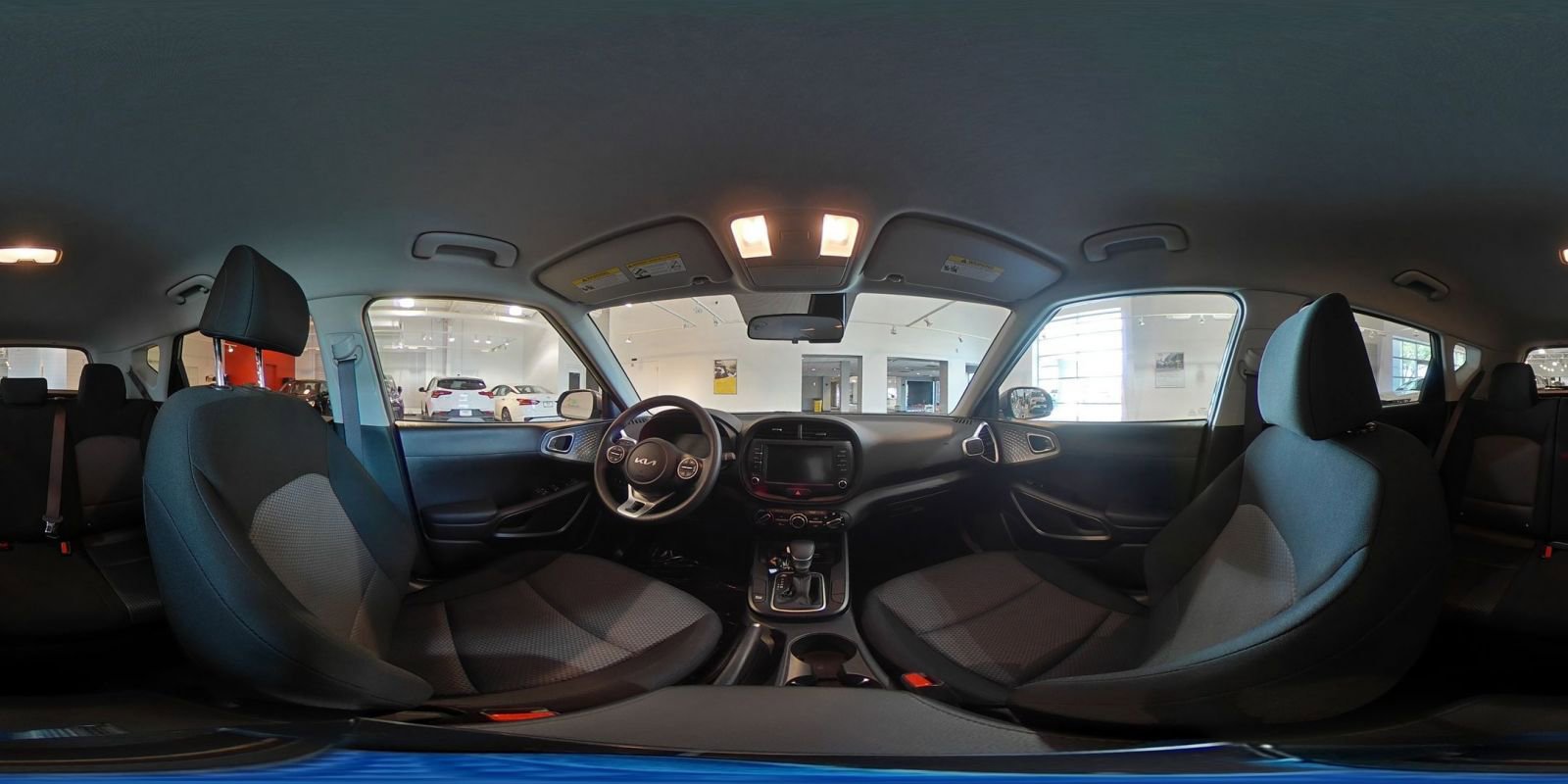 Used 2025 Kia Soul LX w/ LX Technology Package FWD image 41