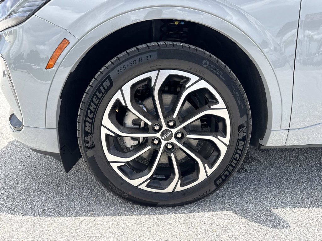 New 2026 Lincoln Nautilus Reserve AWD/4WD image 10