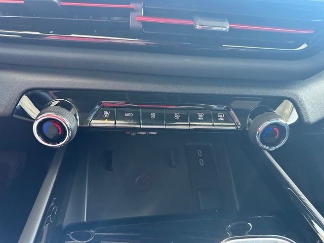 Used 2025 Chevrolet Silverado EV RST AWD/4WD image 38