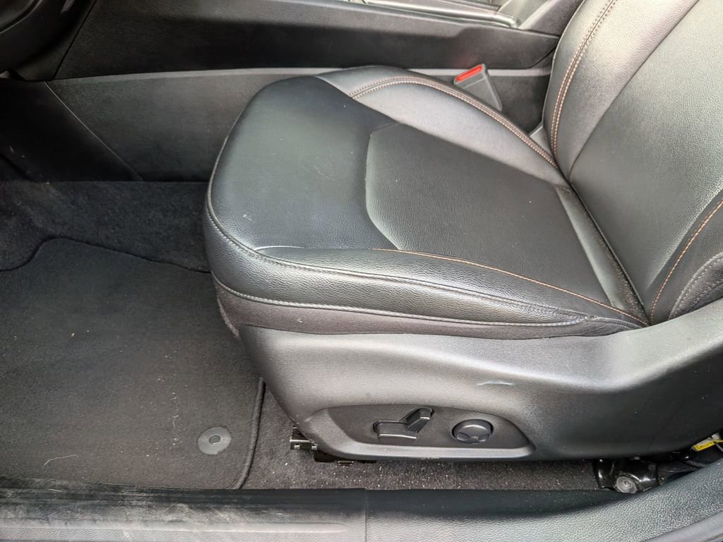 Used 2024 Jeep Compass Latitude AWD/4WD image 14