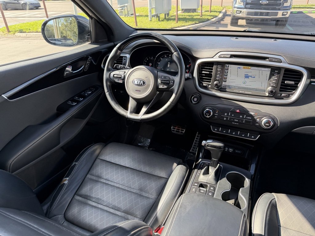 Used 2017 Kia Sorento SX image 38