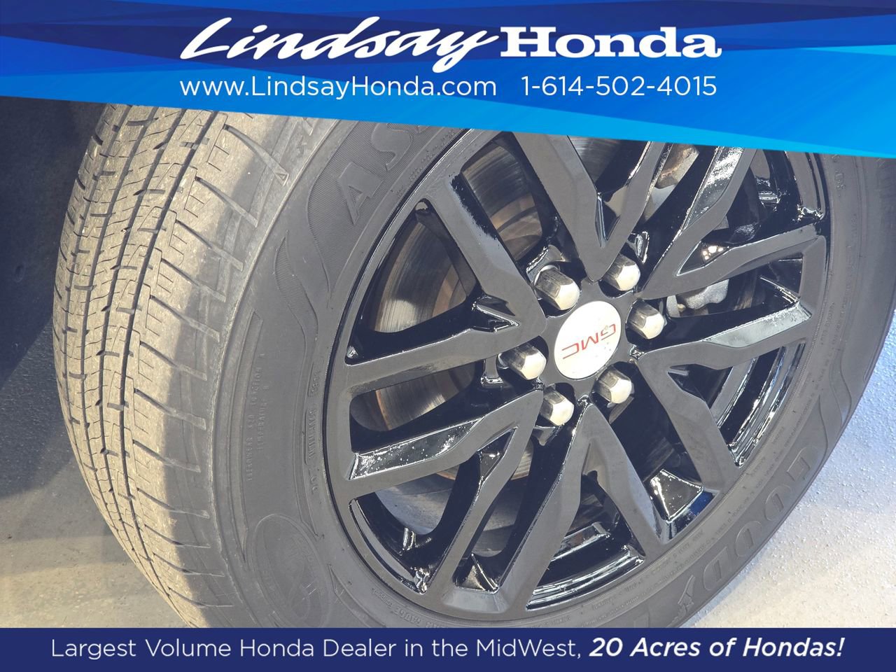 Used 2017 GMC Acadia SLT AWD/4WD image 24