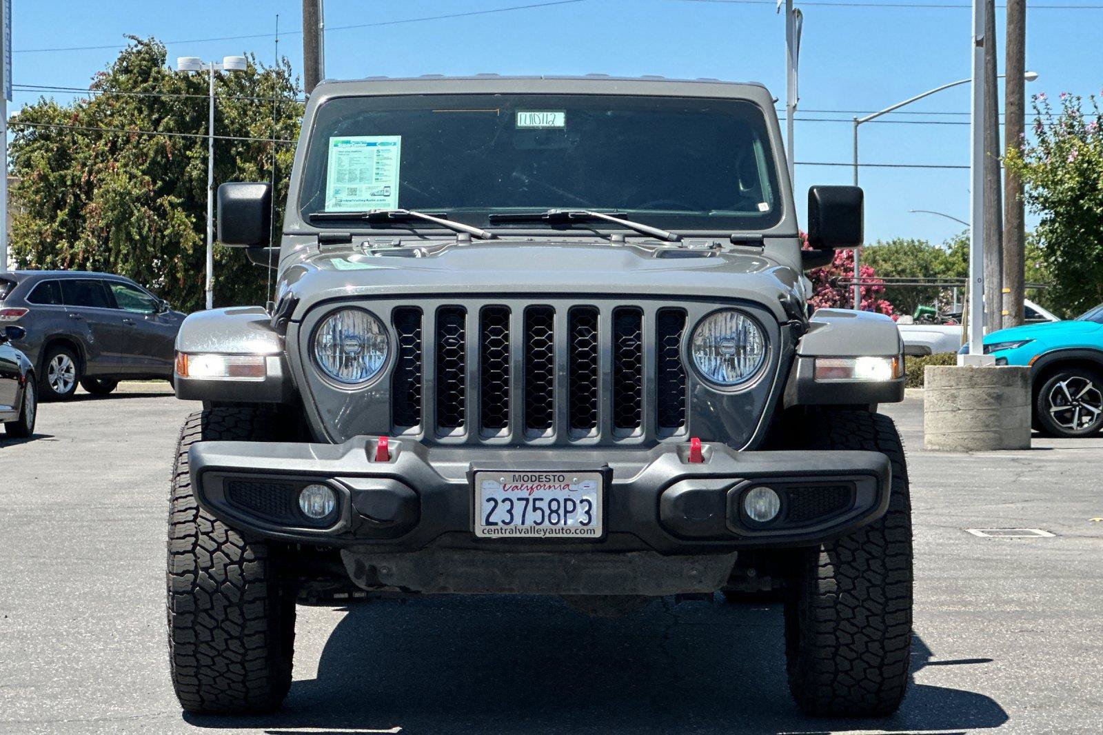 Used 2022 Jeep Gladiator Rubicon w/ Trailer Tow Package AWD/4WD image 8