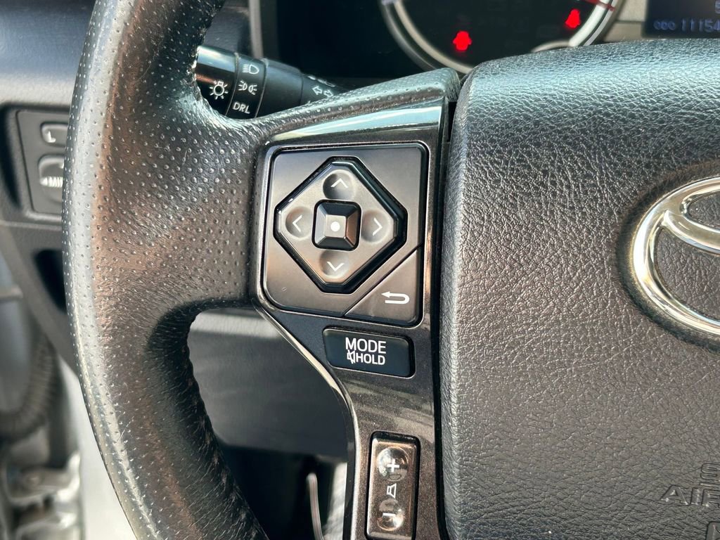 Used 2019 Toyota 4Runner TRD Off-Road image 12