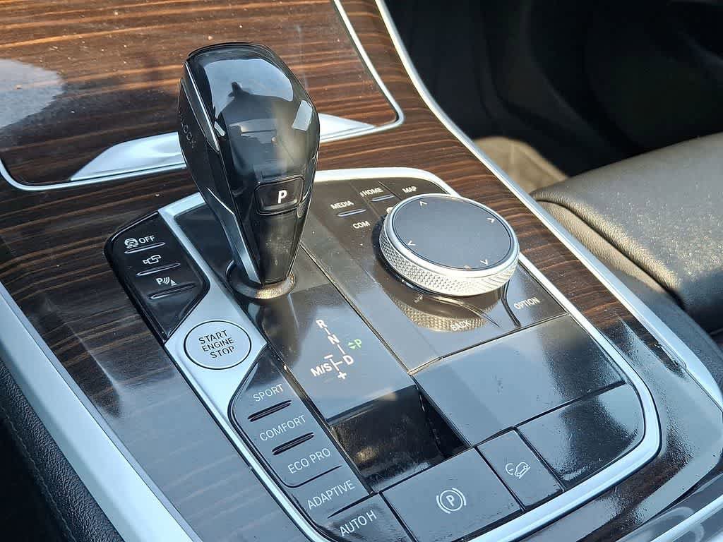 Used 2021 BMW X5 xDrive40i w/ Convenience Package AWD/4WD image 12