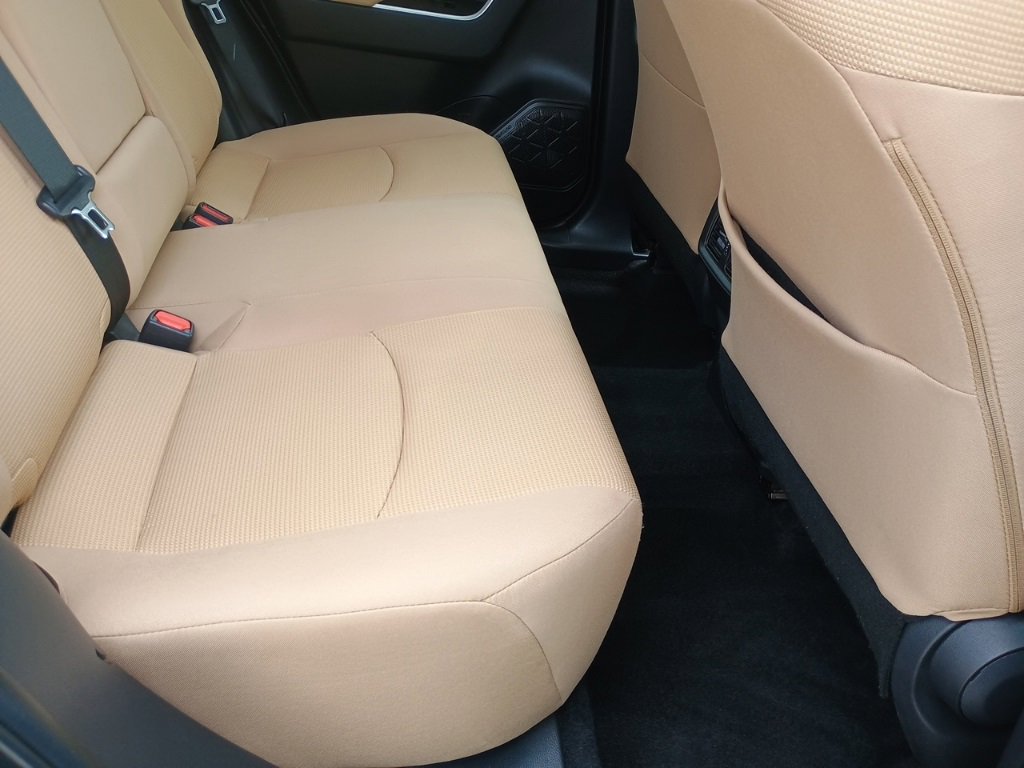 Used 2022 Toyota RAV4 LE image 19