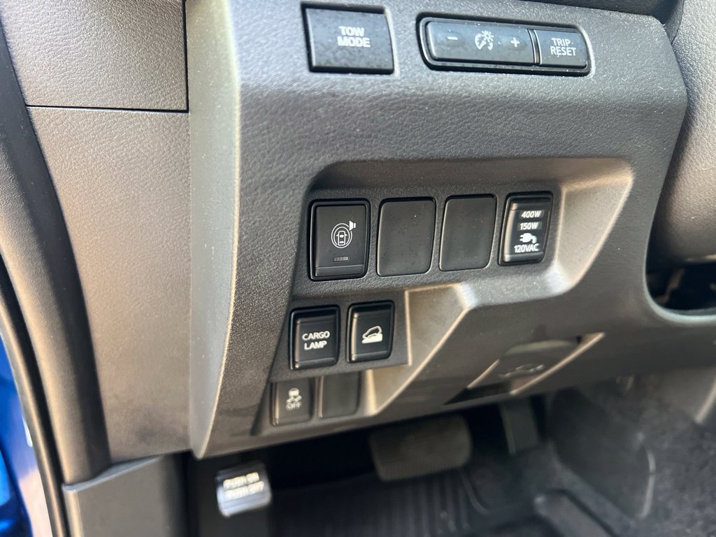 Used 2024 Nissan Frontier SL w/ Technology Package AWD/4WD image 31