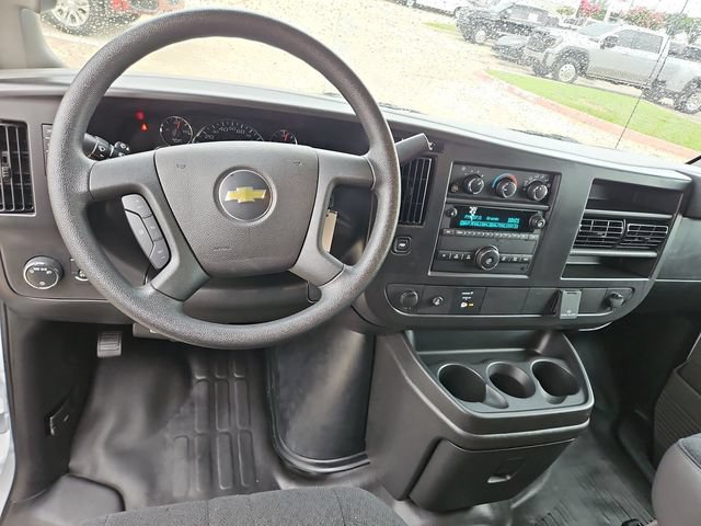 Used 2025 Chevrolet Express 2500 w/ Driver Convenience Package RWD image 16