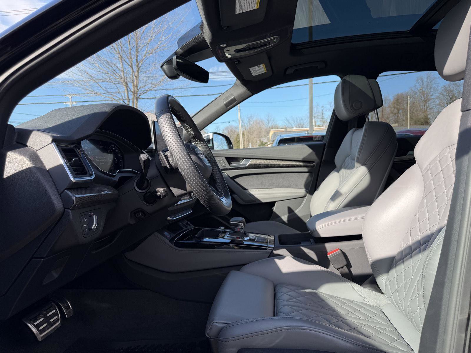 Used 2023 Audi SQ5 Premium Plus w/ Premium Plus Package image 14