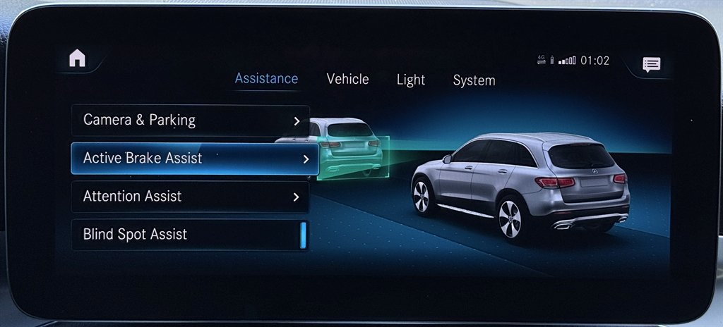 Used 2021 Mercedes-Benz GLC 300 4MATIC w/ AMG Line image 98